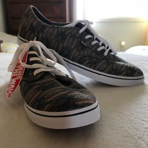 Women’s Vans size 11M - NWT